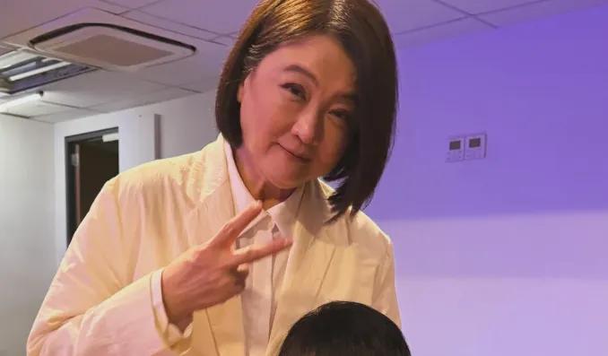 红极一时的4位新加坡美人现状：破产，一生无子，被病痛折磨