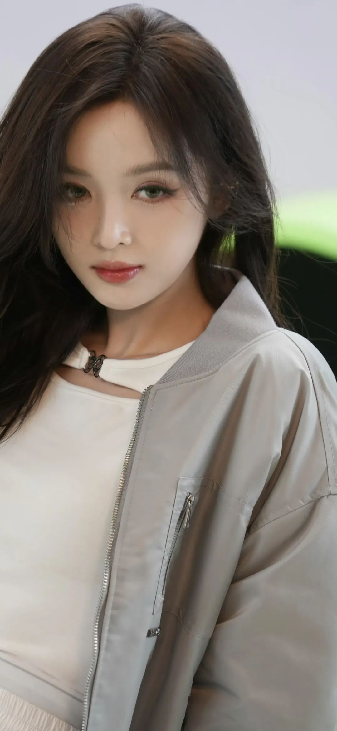 吴宣仪个性十足