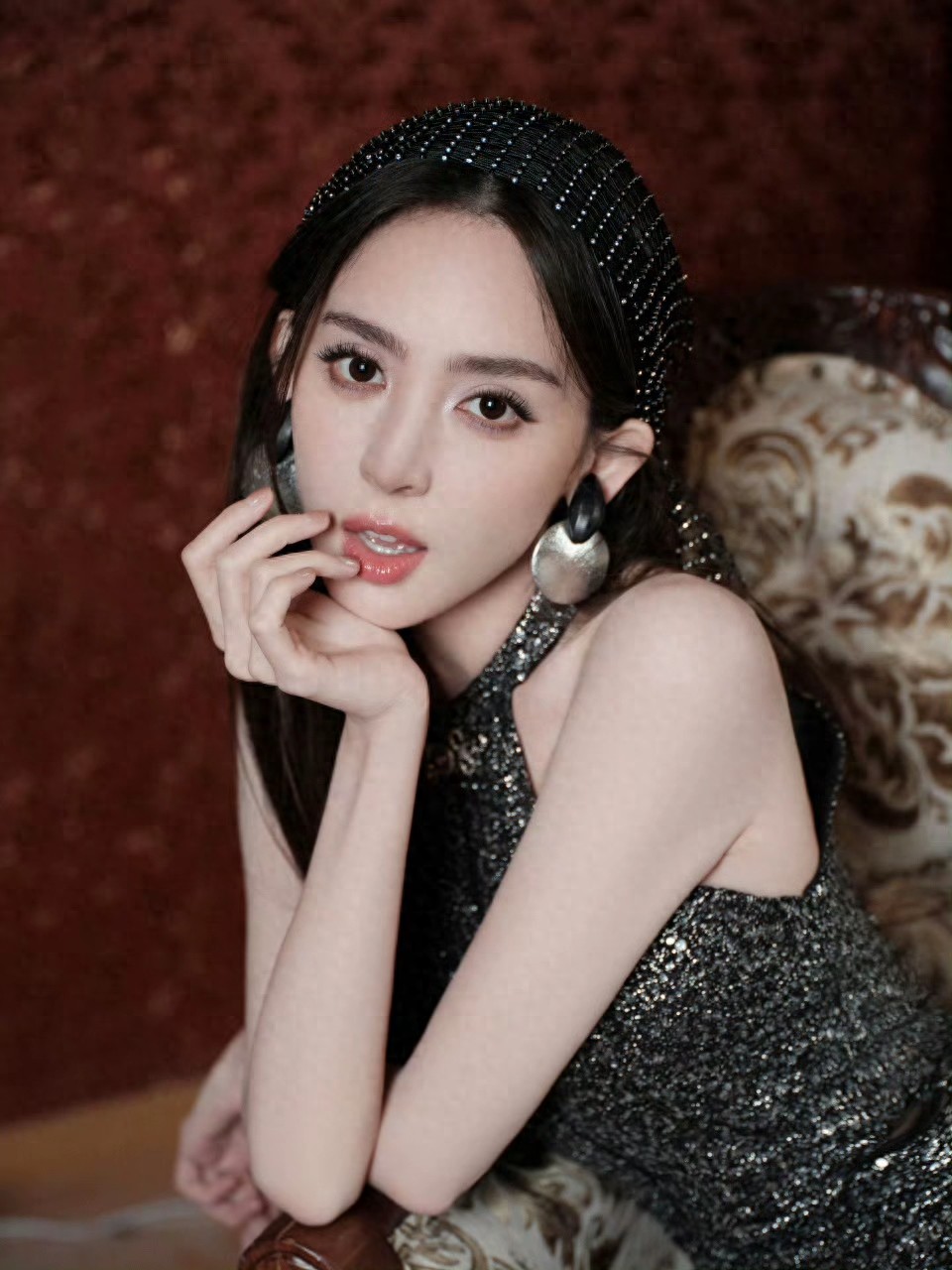 回应离婚，澄清抄袭，辟谣被抢休息室…才一天，娱乐圈曝多个大瓜