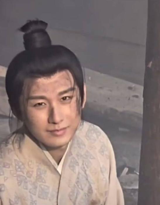 钱再多有什么用？35岁成毅的现状，让多少“流量明星”脸红