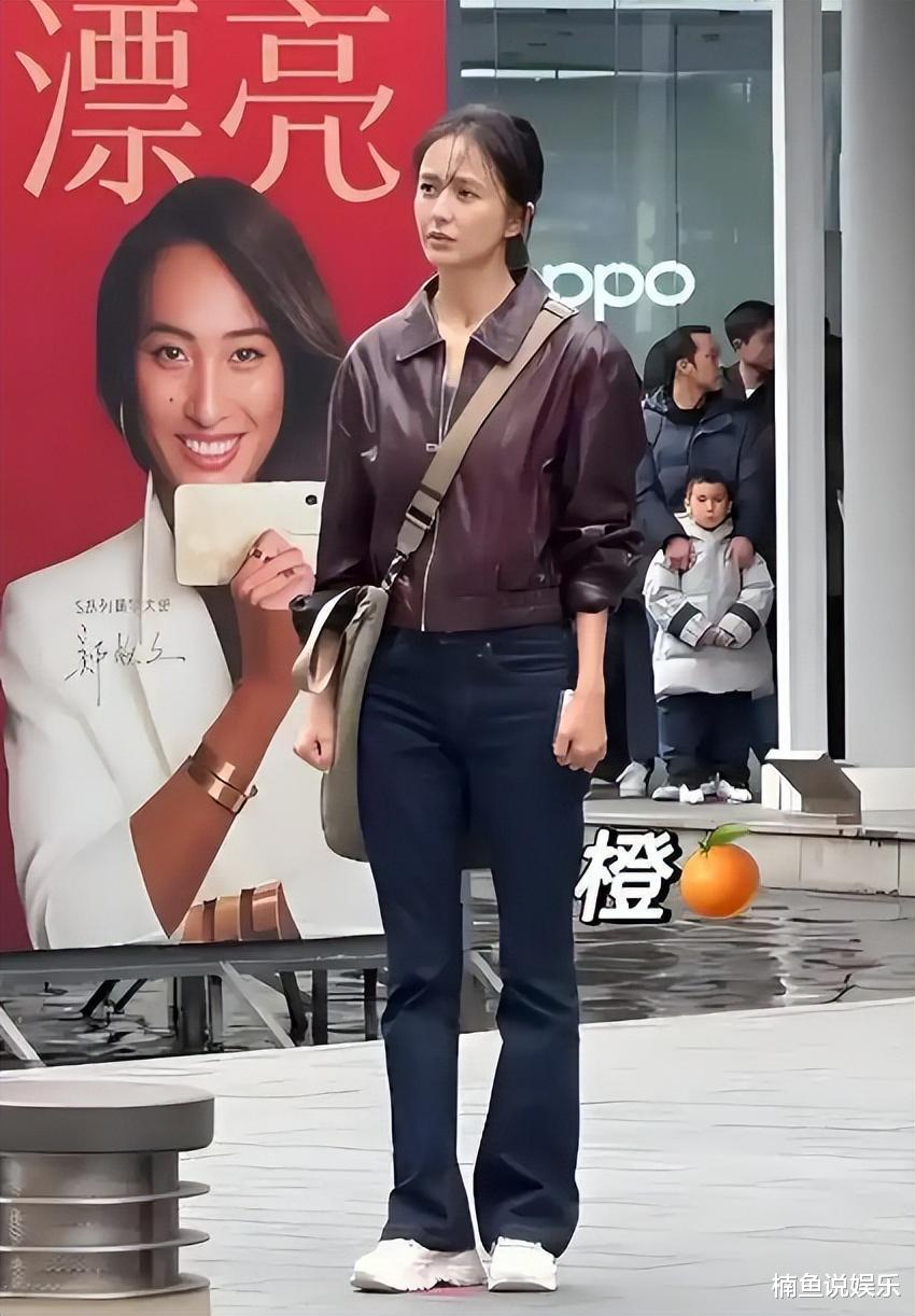 镜头前美若天仙,私下里骨瘦如柴,这些上镜脸的女星,反差好大