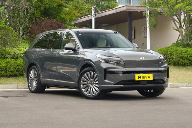 一觉醒来，又一款6座SUV预售了，车长5145mm，预售价19.39万