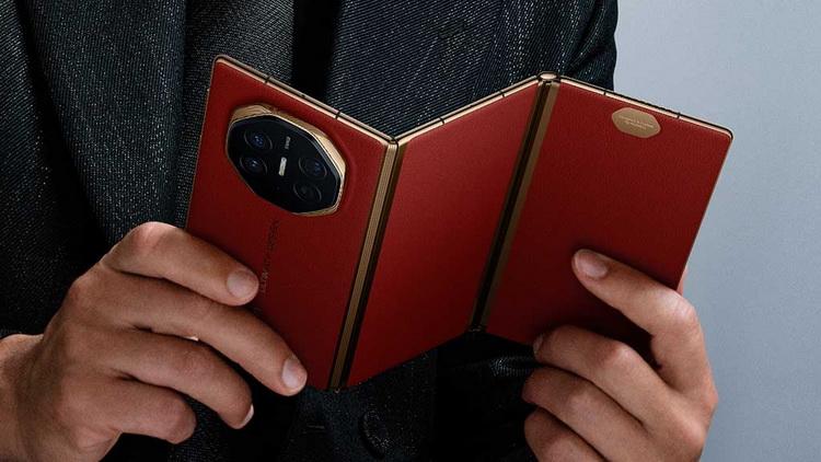 华为首次超越三星,2025上半年全球折叠手机出货量排名第一