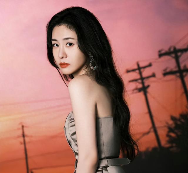 3位歌手因翻唱作品踩雷，张碧晨丢人又丢歌，单依纯成正面教材