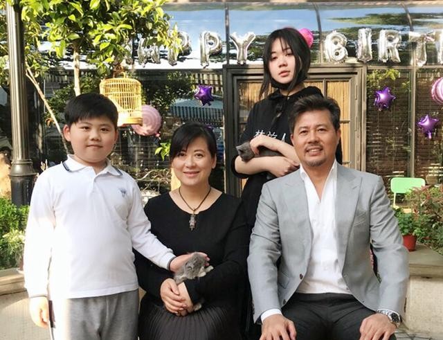 婚姻稳定的4对演员夫妻，相濡以沫不离不弃，每一对都是恩爱如初