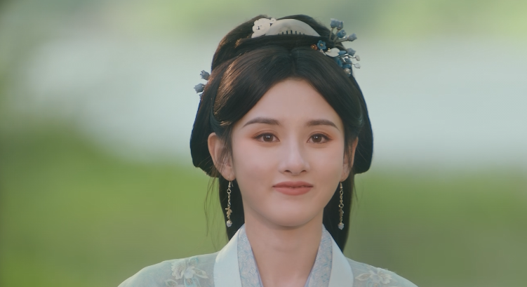 开播2小时，热度破23000！观众拍手叫好：“看三集就让人欲罢不能”