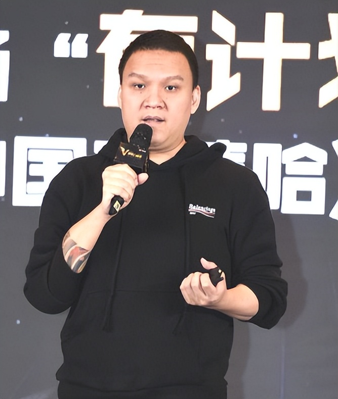 不到48小时5个瓜!坠楼、怀孕流产、官宣离婚,个个离谱又惊人