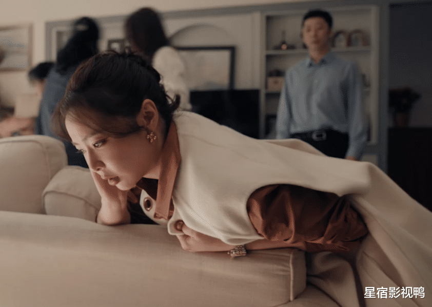 央视开播！高叶再扛大旗，终于有和《四喜》一较高下的都市剧了