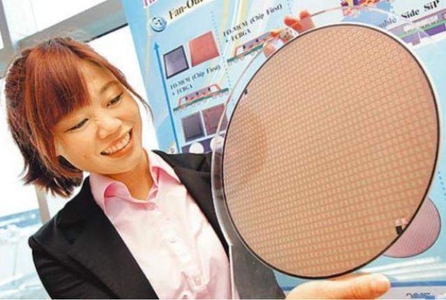 ASML CEO:中国已研发出自主可控的光刻机