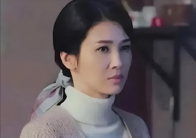 不整容就是好看,从21岁到45岁,童蕾的妈生脸美得让人挪不开眼