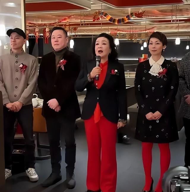 汪家再传喜事,S家窝里斗,小S被吴宗宪曝猛料,汪小菲的话应验了