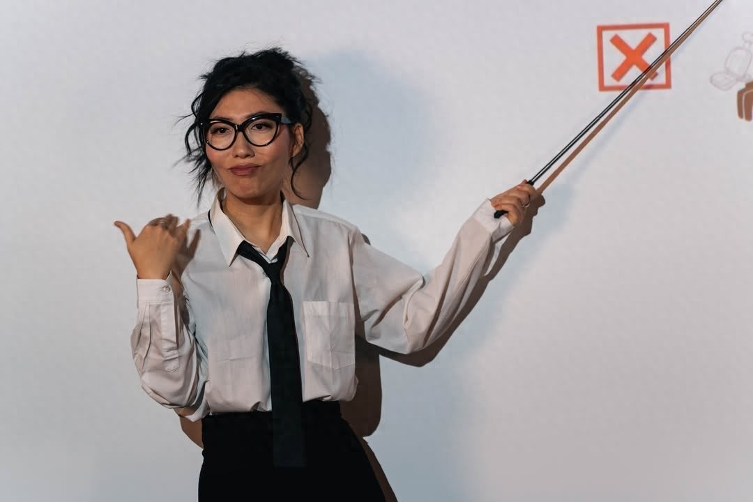 两耳不闻窗外事,一切只当耳旁风,复出被封的曲婉婷,该何去何从