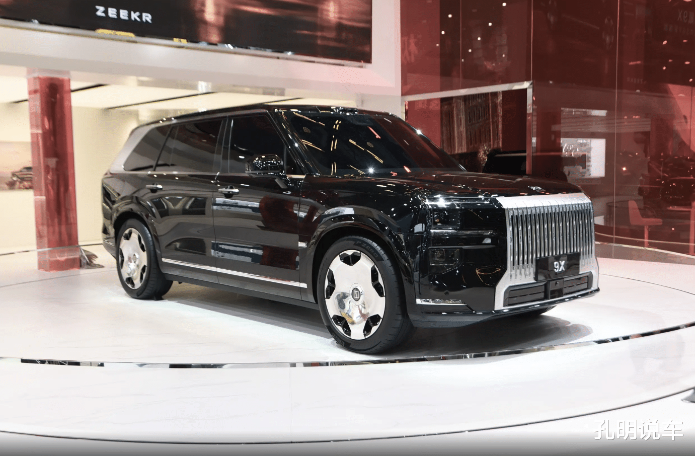 起步46.59万不低调,极氪9X有点库里南气质,大六座大马力