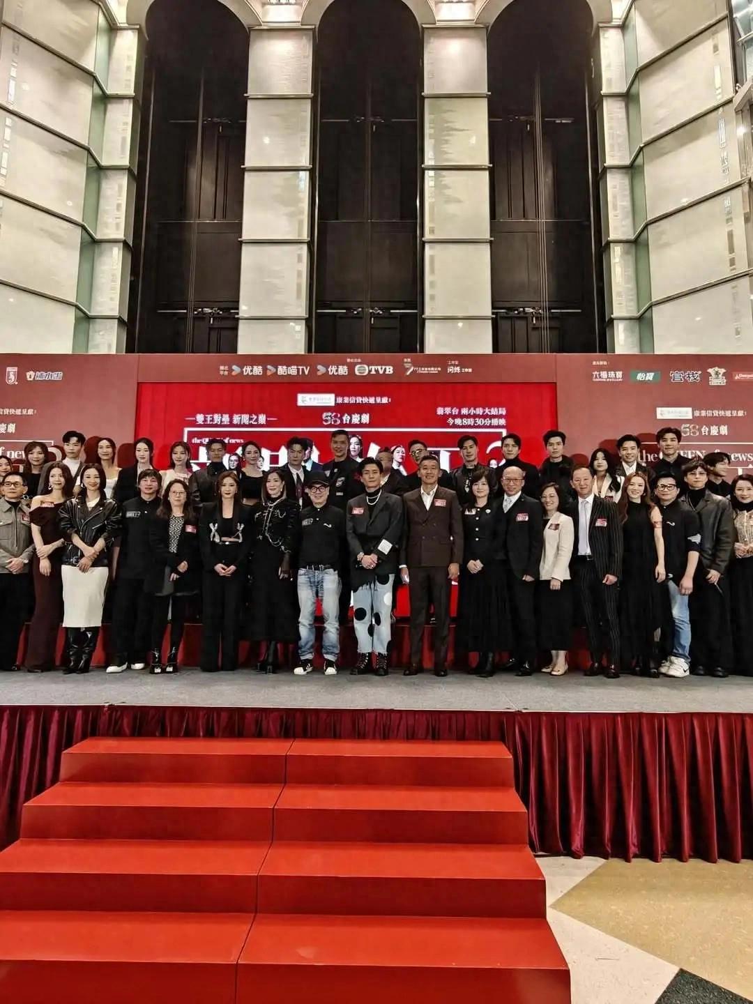 前港姐冠军与佘诗曼时隔28年再重遇，同届港姐发展各不同