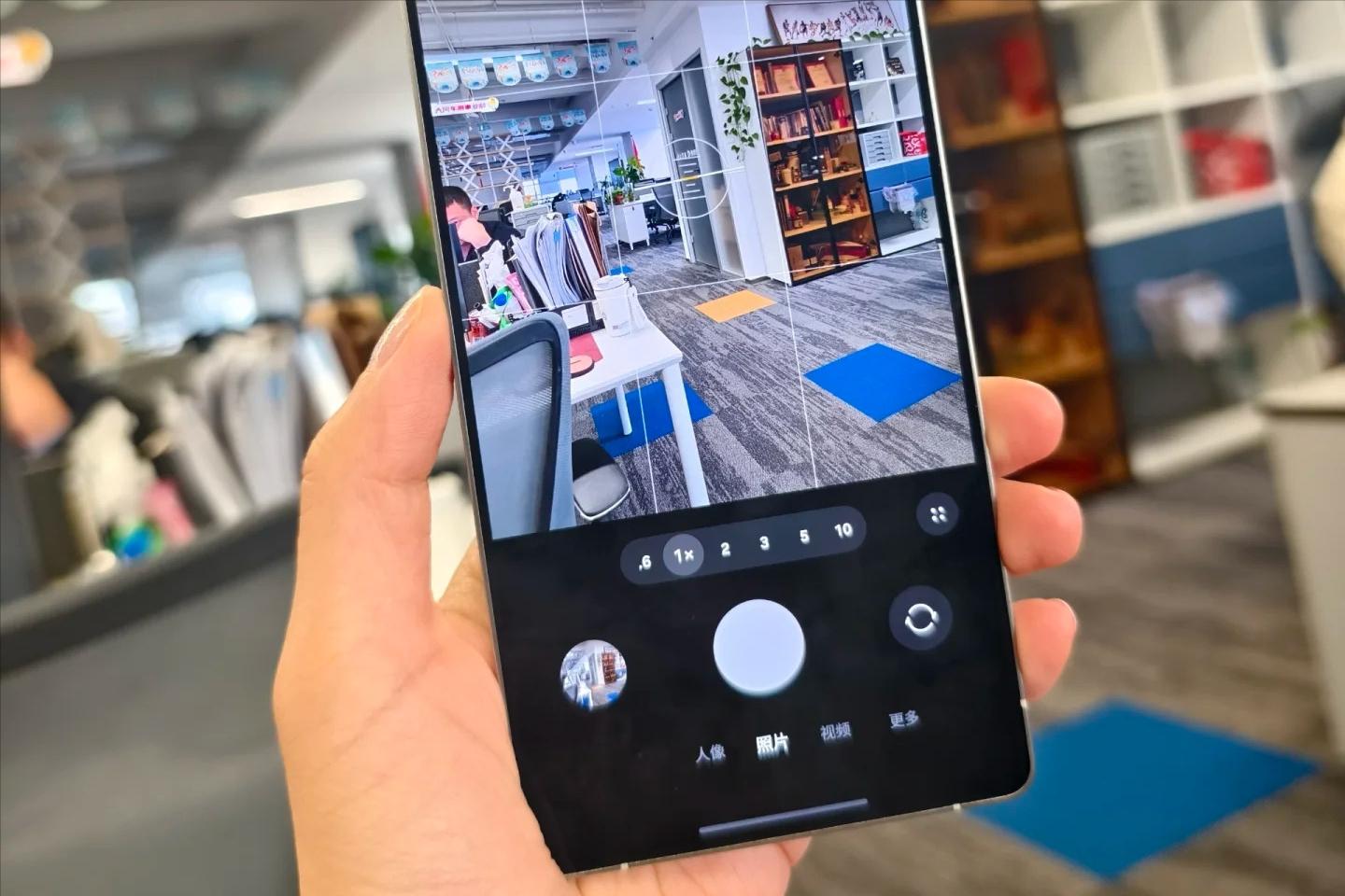 三星頂級旗艦降價“太猛了”！512GB大降3503元，2K直屏+百倍變焦