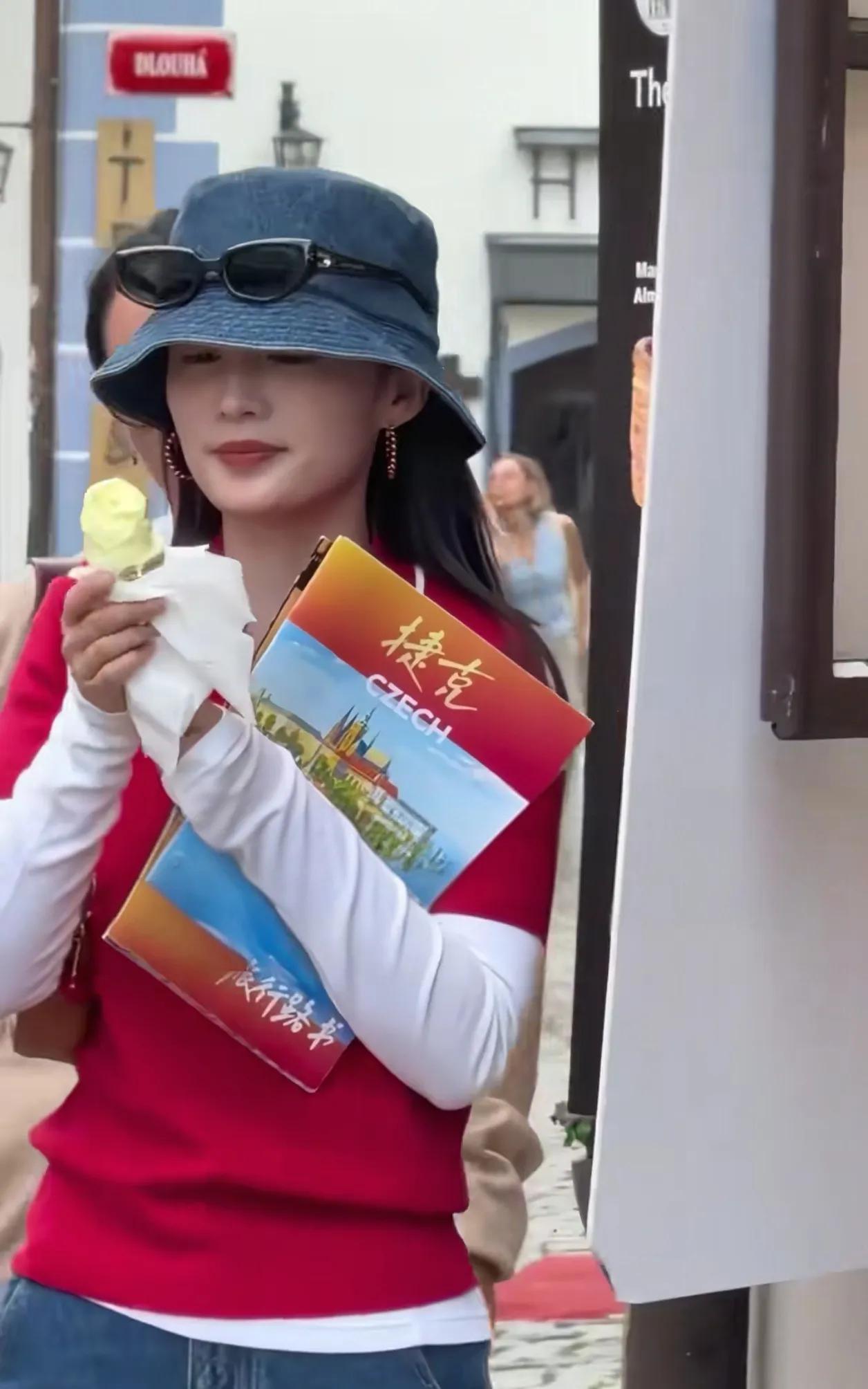 李沁就是妥妥的内娱淡人，一直在默默拍戏，低调得有点不像女明星