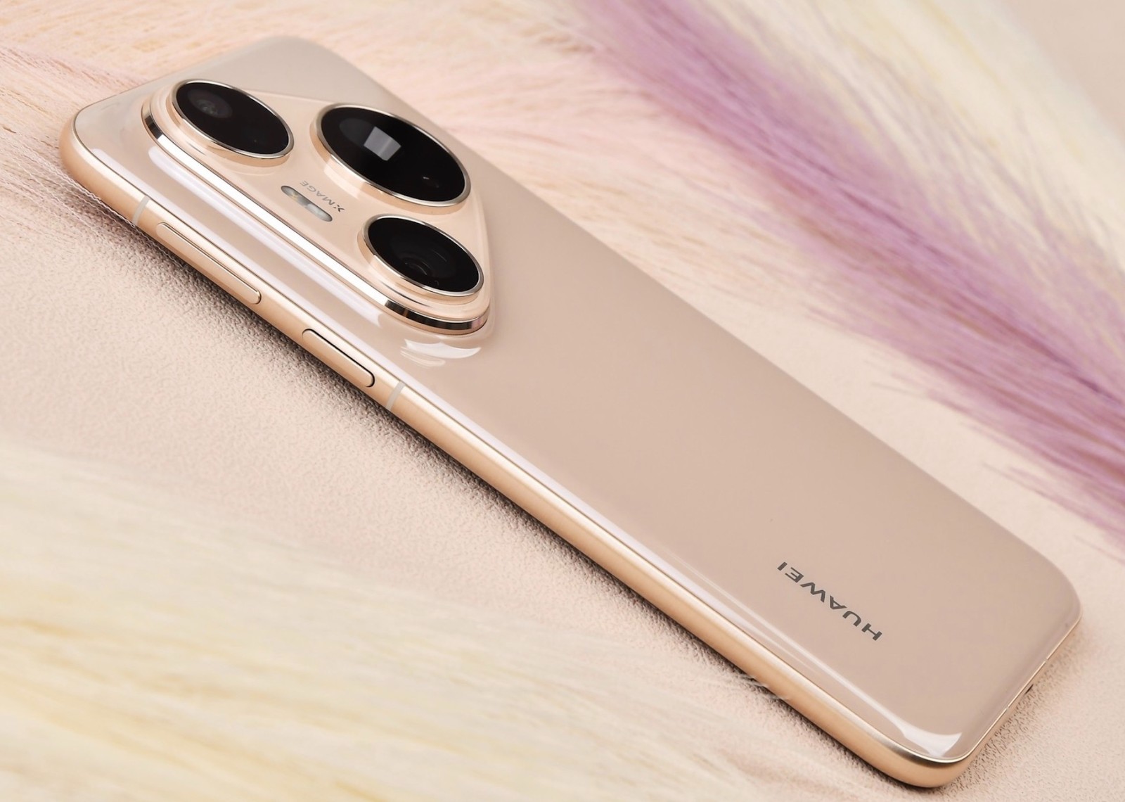 华为心软了?麒麟9020+512GB+1英寸主摄+卫星通信,售价一跌再跌