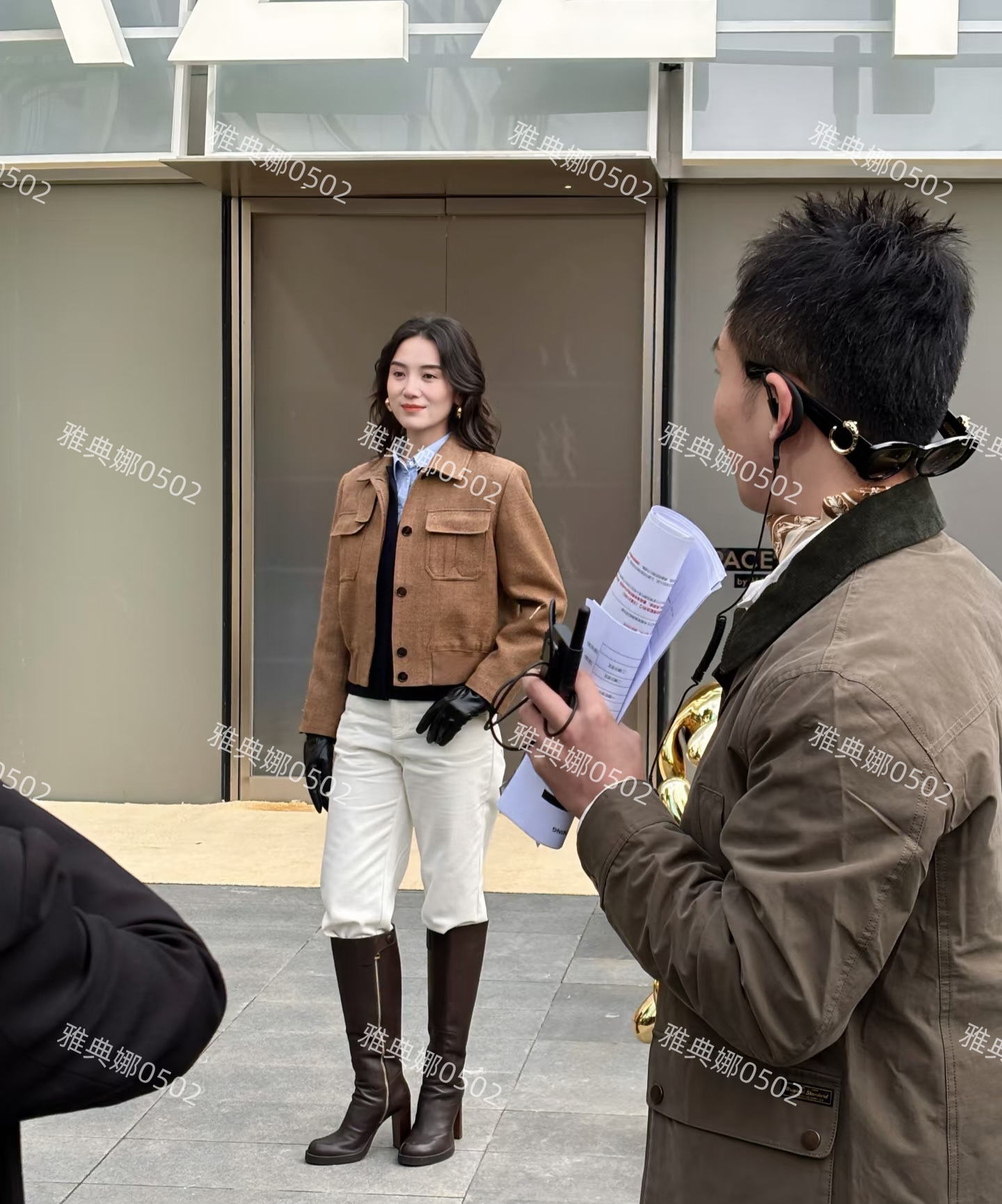 宋佳虽然是双料影后视后，但她的外形也属于偶像派，本人太漂亮了