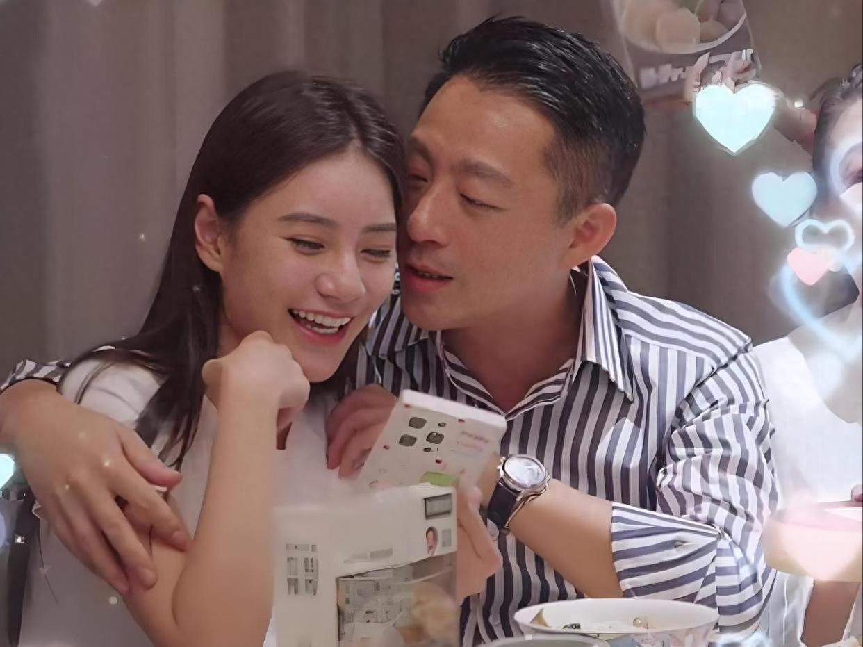 马筱梅吐槽孕肚太大变焦虑,累到直不起腰还得直播,汪小菲很心疼