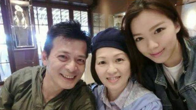 TVB前知名男星妻子离世五年，再曝新恋情？