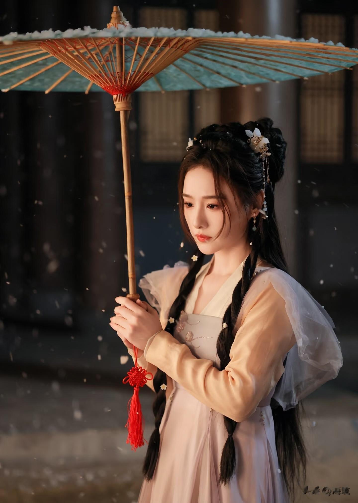 新晋短剧一姐李柯以连续登顶Wetrue演员榜！成为男女总榜断层第一