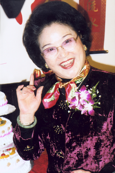 滑稽界的白玉兰第一人！陶醉娟:用一生让沪语欢笑传下去。