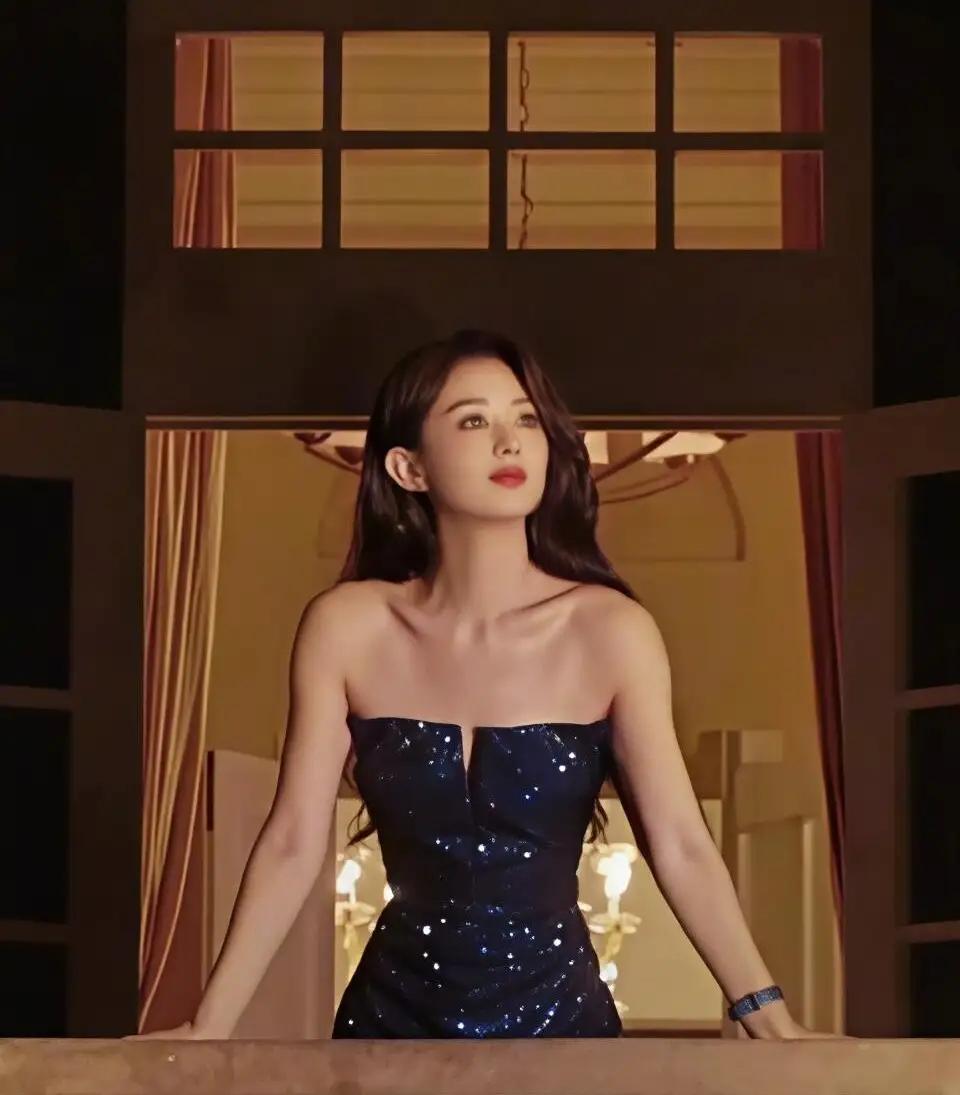 赵丽颖浪琴新广告大片释出，黑色礼服搭腕表，优雅气质尽显高级感