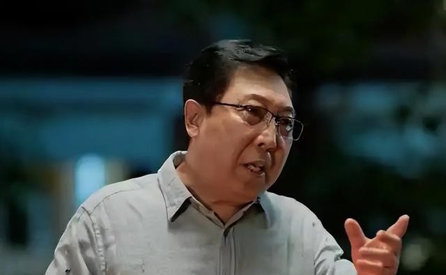 韩童生：大屏幕上的“父亲”角色，还尝试跨界说相声，如今怎样了