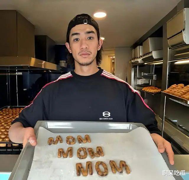 冻龄港星吴婉芳丧夫七年，独自住八层豪宅，子女皆成精英！