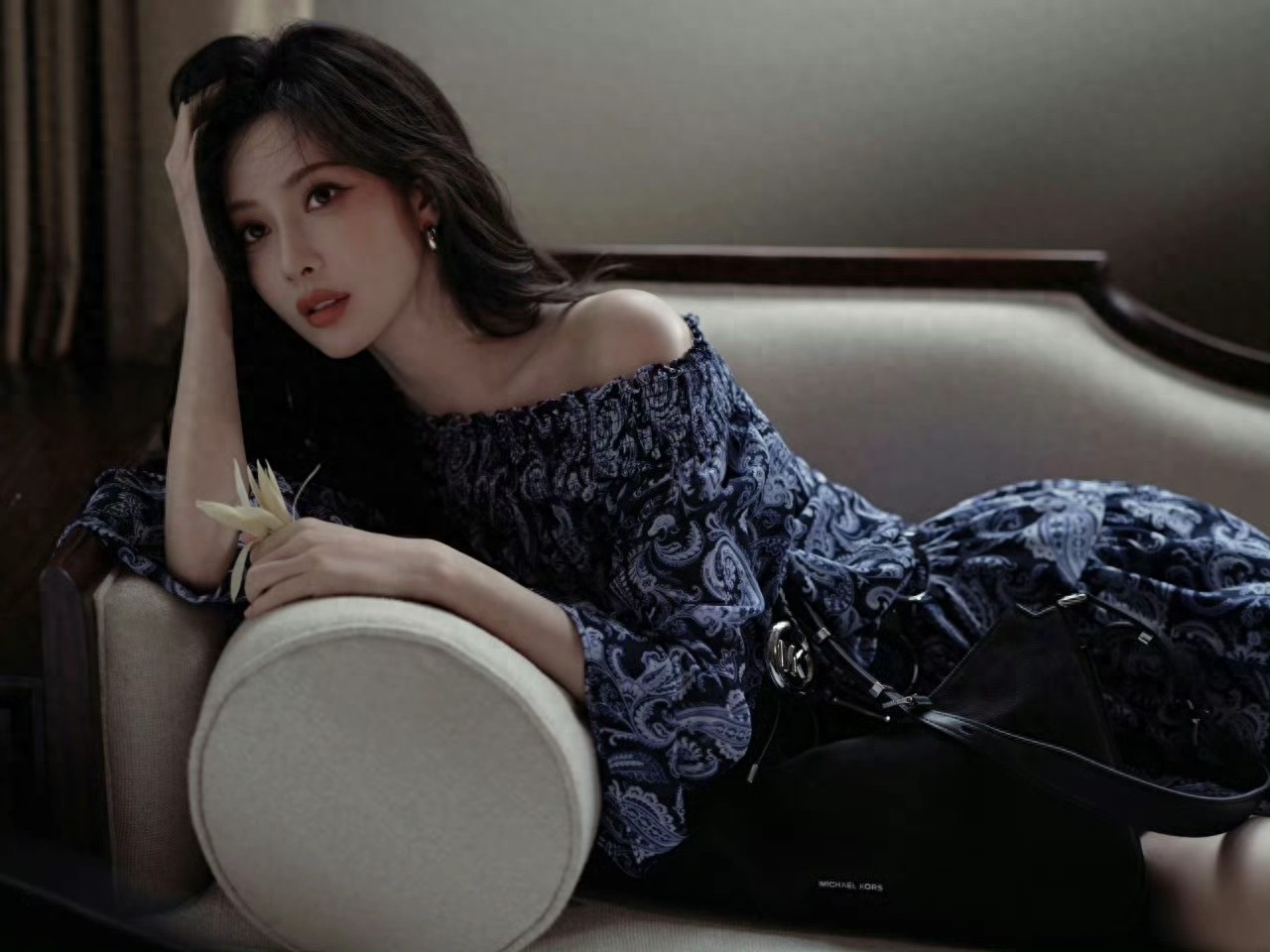 孟姐白兰花图，为何引深究？