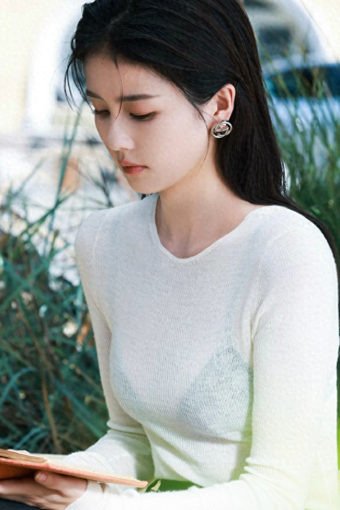 白鹿时尚造型赏析