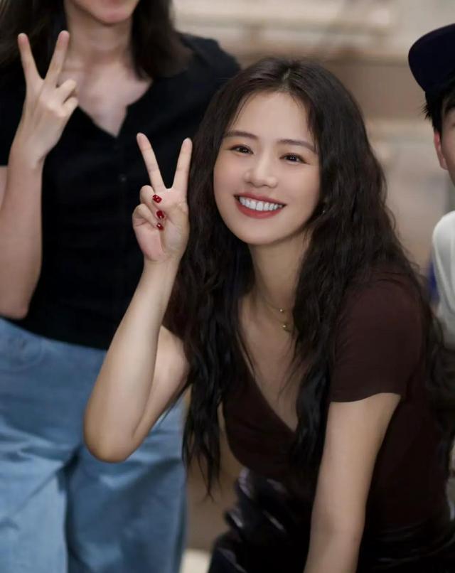 妈呀马思纯瘦了这么多,如今暴瘦20斤,差点没认出来,真的太美了