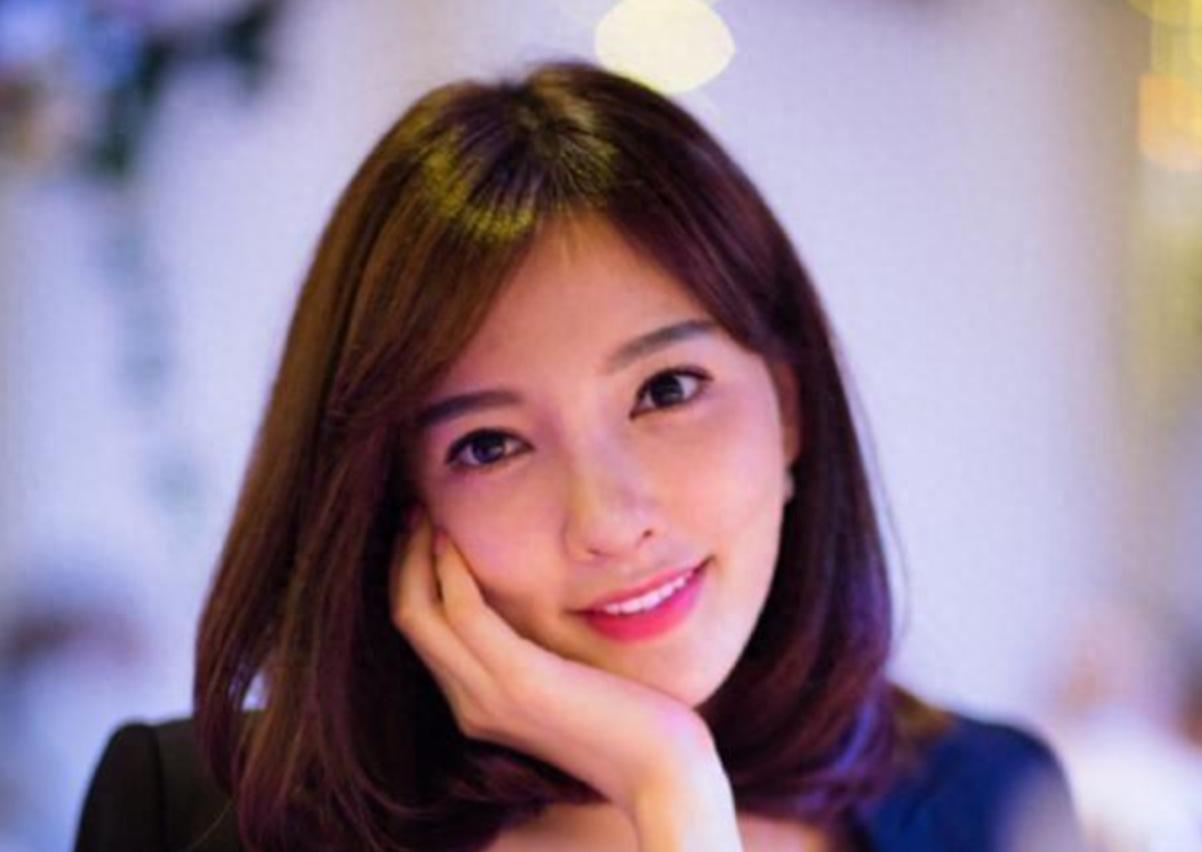 她是王励勤前女友，分手后3年内嫁2富豪，现已生娃，39岁魅力动人