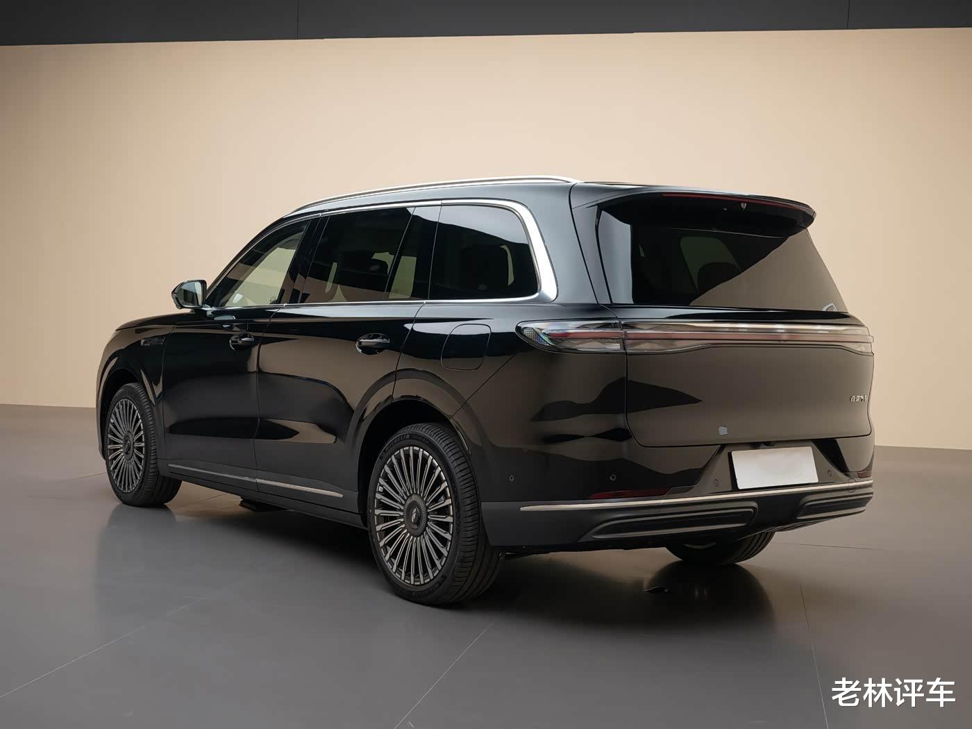 奇瑞造了台“理想L9”,长超5米2,配30英寸巨屏,续航超1400km