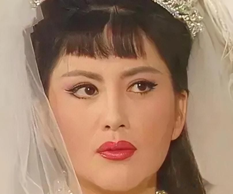 36岁选美夺冠、被总统接待，被称为“第一美妇”的她，真的很美