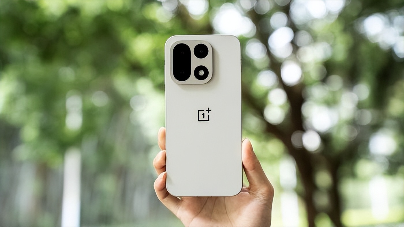 一加又想讓人“旦用難回”，但這一次可不僅靠165Hz超高刷