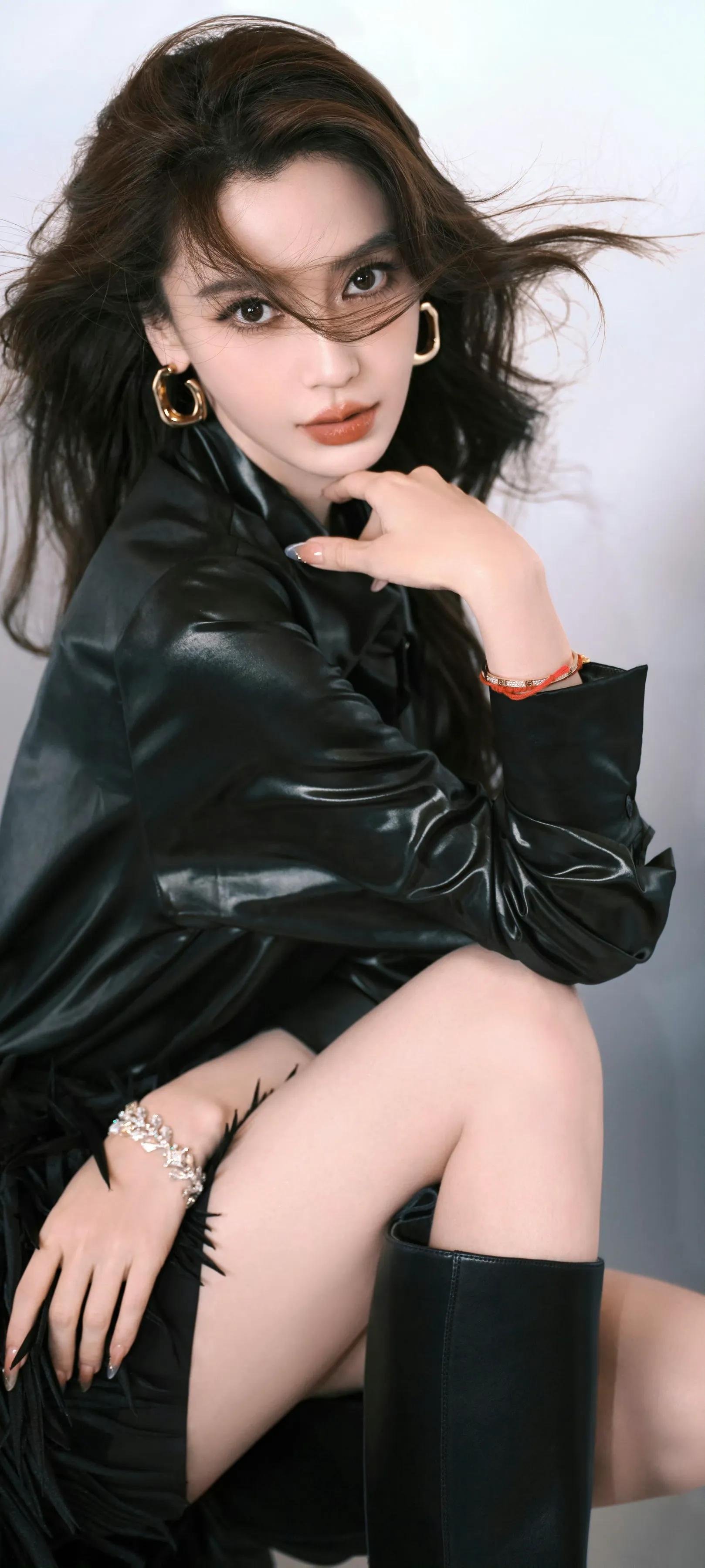 angelababy杨颖皮裙穿搭