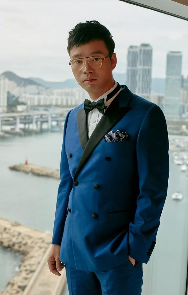 表面是兄弟，实际是老板，王迅之所以能火，离不开他的幕后操盘