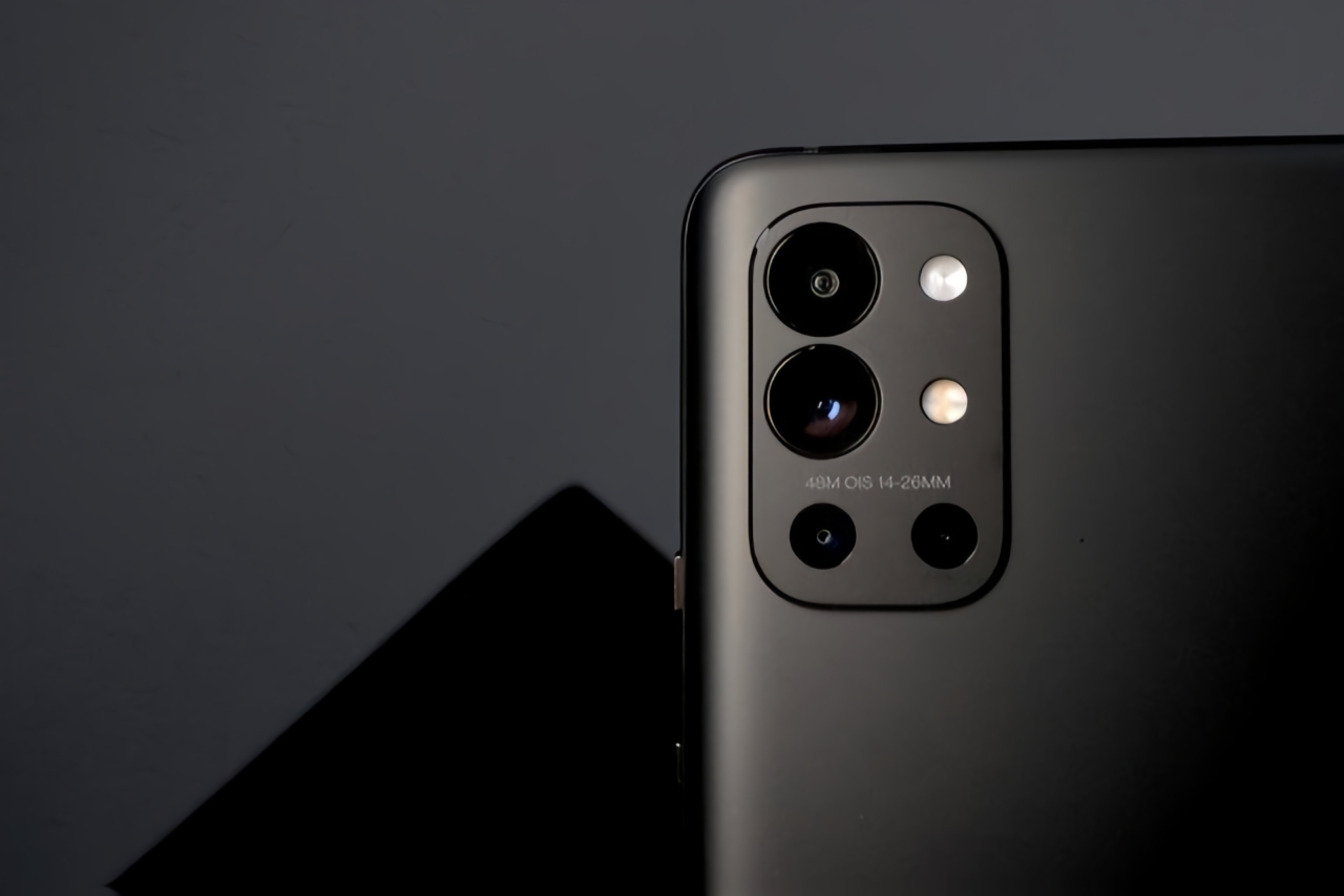 廠商合謀、素數陷阱、電量焦慮：關于手機的三個冰冷真相