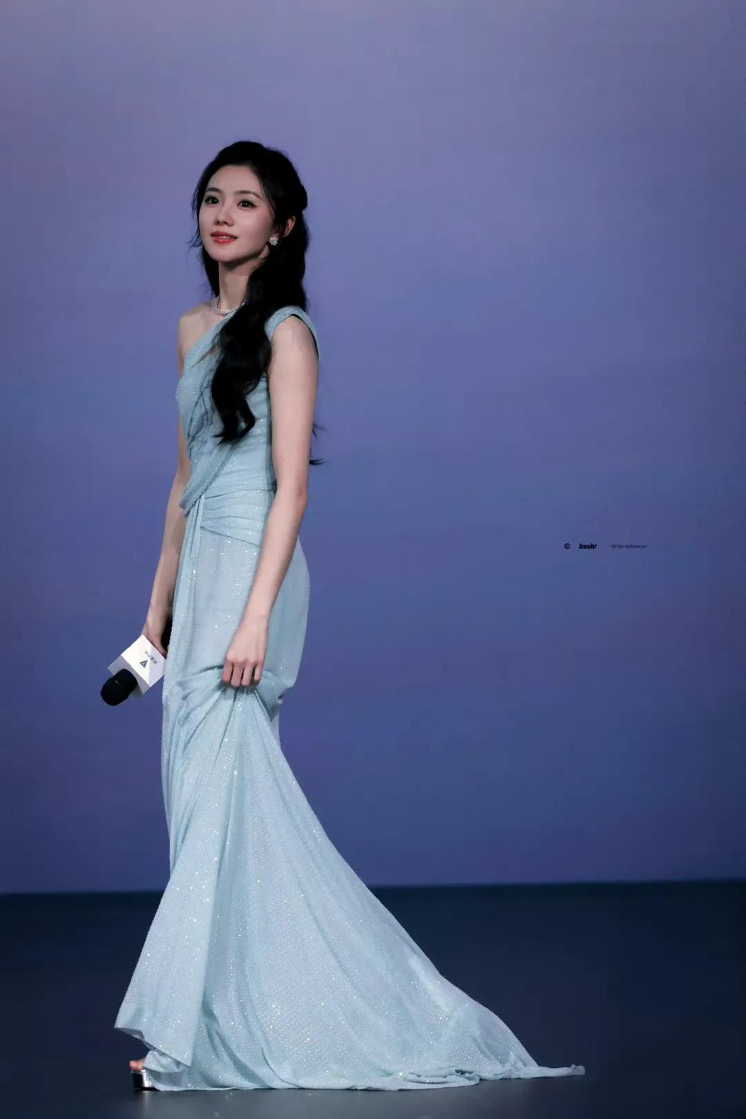 刘浩存 深蓝汽车发布会 ???