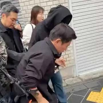 周杰伦与强直性脊柱炎：病痛下的音乐传奇