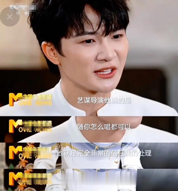 新华社45字评周深春晚表现，不提歌技却一针见血，戳中年歌迷心坎