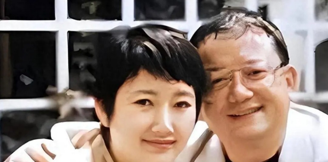 定居美国10余年，78岁却回国“捞金”，这就是人民口中老艺术家