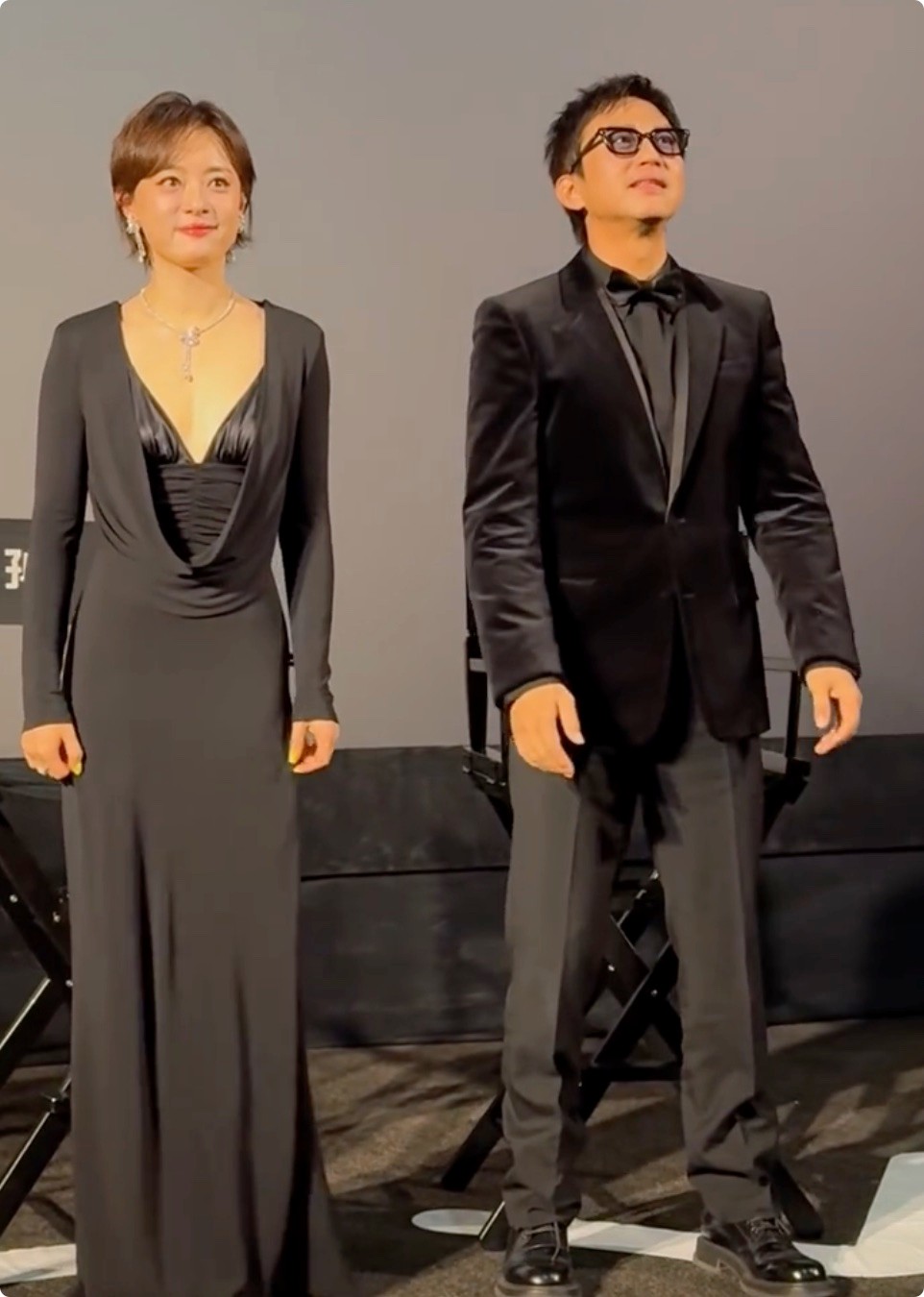 别笑章子怡“献媚”，她那套顶级人情世故，才是娱乐圈的生存教科书