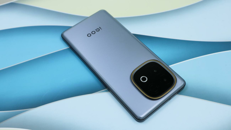 vivo續航王跌至新低，8000mAh+326萬跑分，國補后售價更親民了