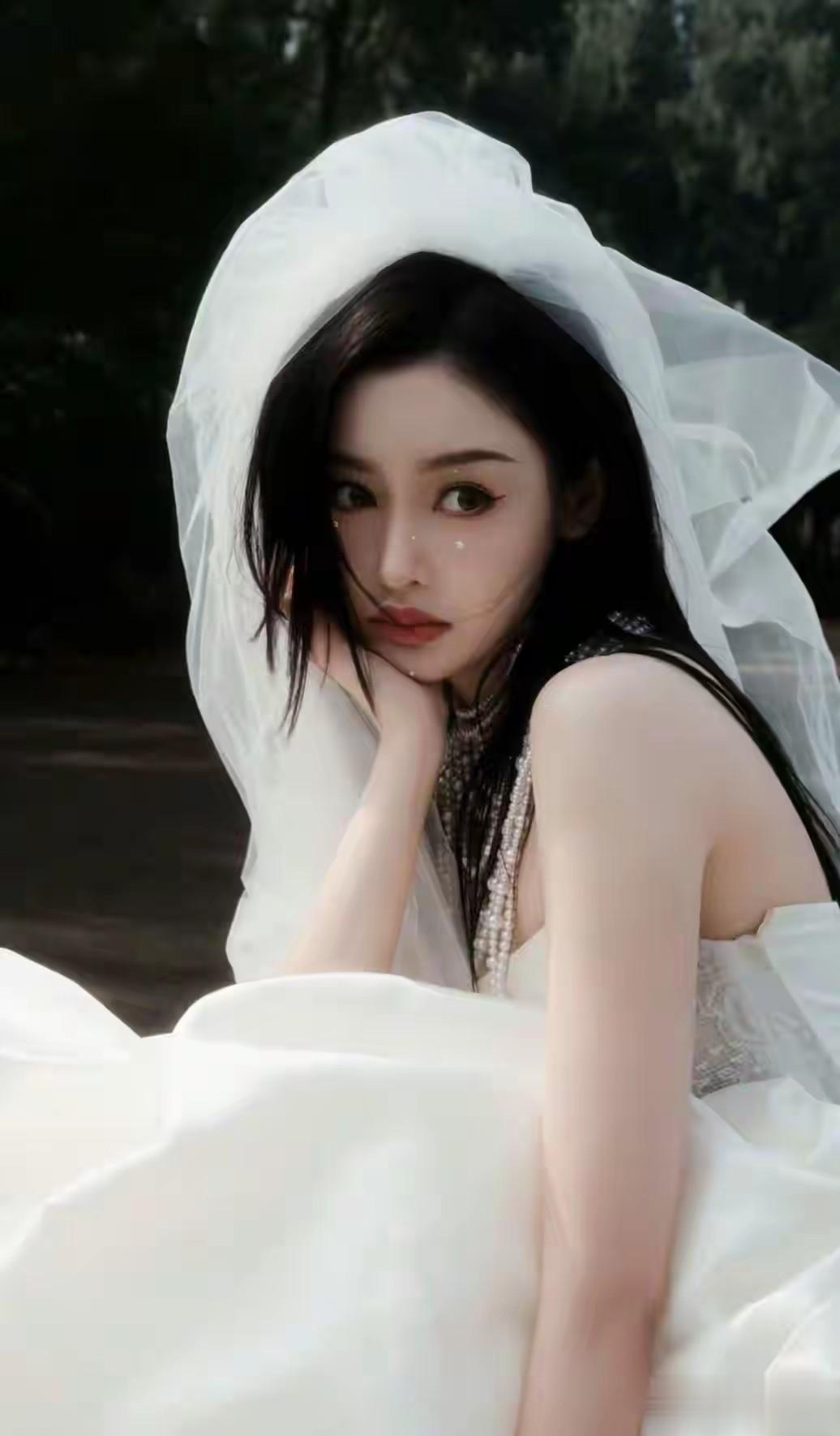 张天爱极致的好身材，自律雕琢的颜值与身材标杆。