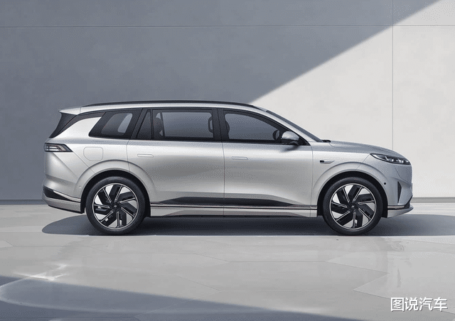 10款六座SUV怎么选?智己LS9、岚图泰山热门车全点评