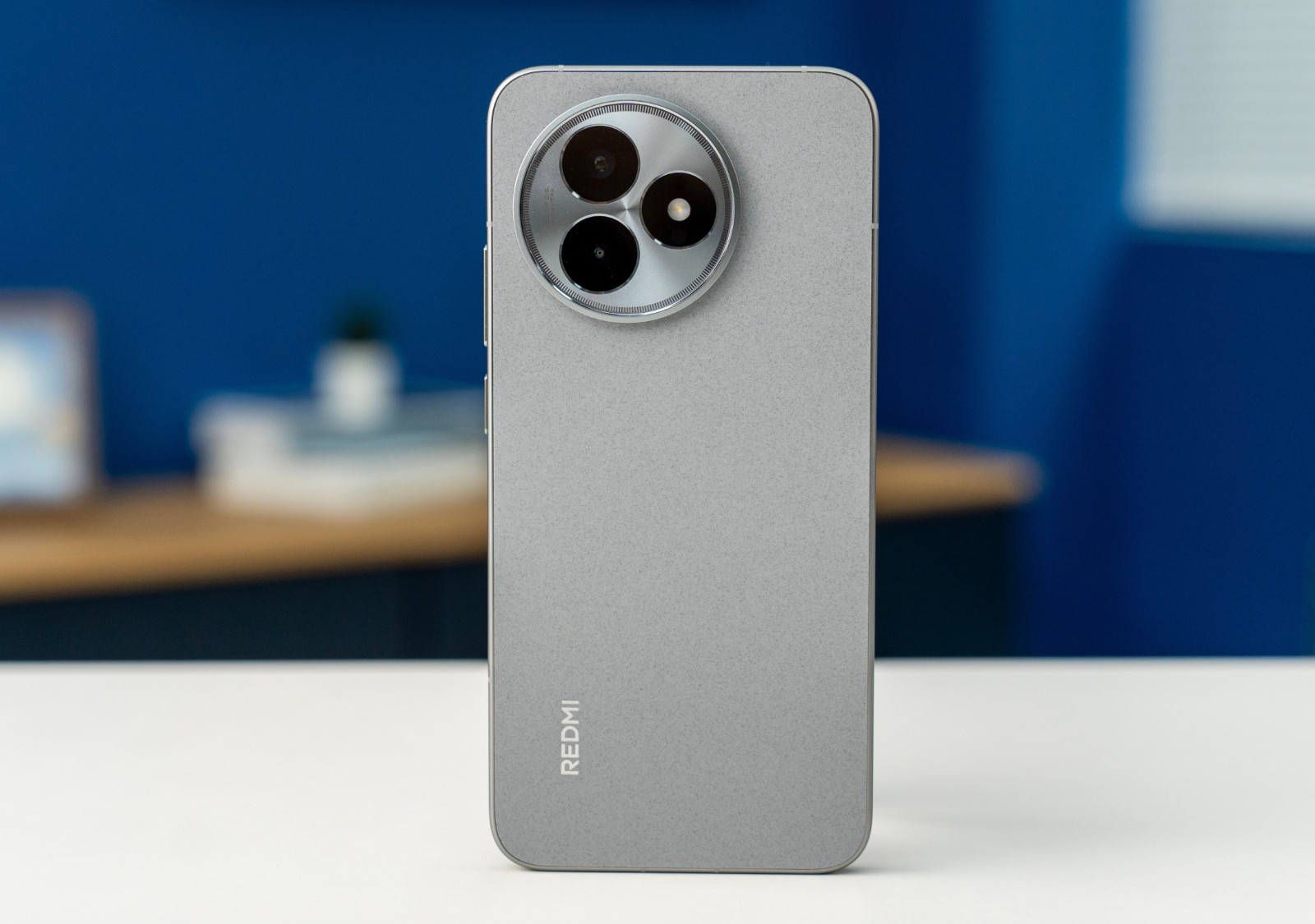 首销荣获“销量冠军”,天玑9400+7410mAh+金属中框,仅2209元!