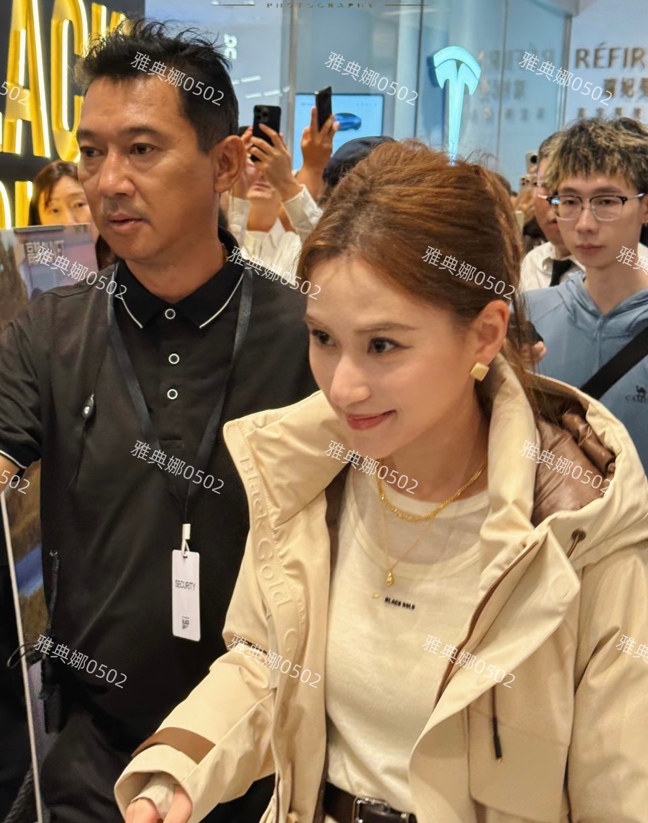 何超莲不是赌王的女儿吗?跟窦骁比她更像明星曝光率人气比肩一线