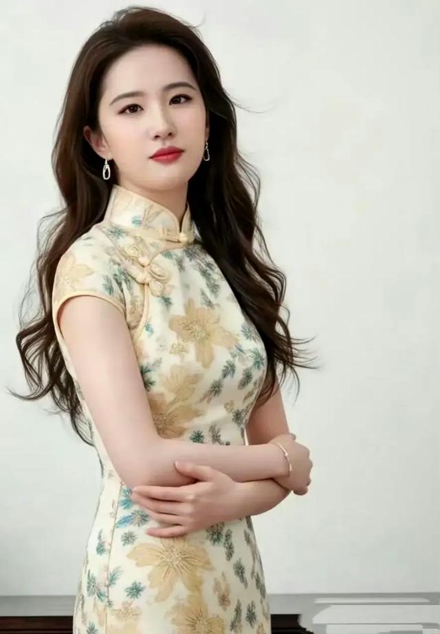 刘亦菲美丽旗袍秀